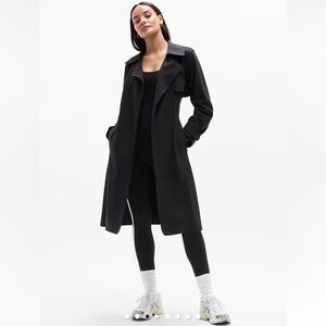 NWT Athleta Classic Black Stellar Trench Sz XL
Everyday, Travel,UPF